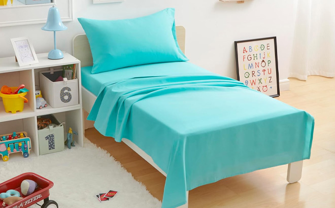 Amazon Basics Kids Soft Microfiber 3 Piece Sheet Set