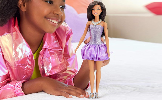 Barbie Fashionistas Doll with Brown Hair