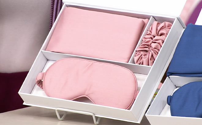 Concierge Collection Beauty Sleep 4 piece Gift Se