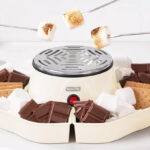 Dash Smores Maker