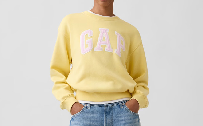 GAP Factory Womens Logo Sweatshirt