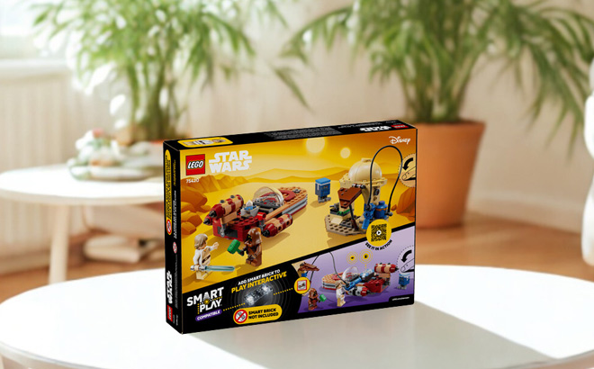 LEGO Star Wars Lukes Landspeeder Smart Play Set