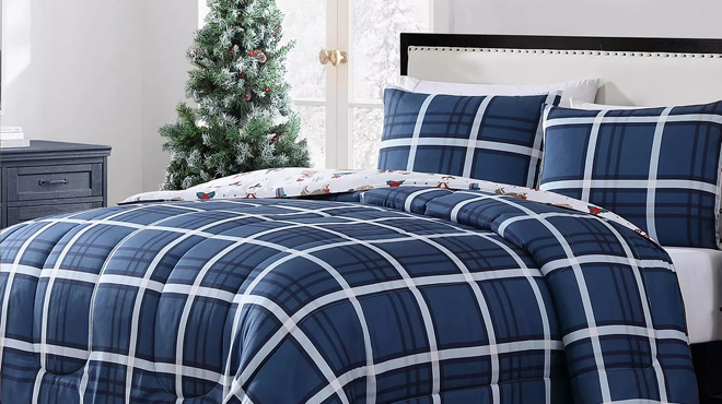 Macys Holiday Town Dogs 3 Piece Comforter Set