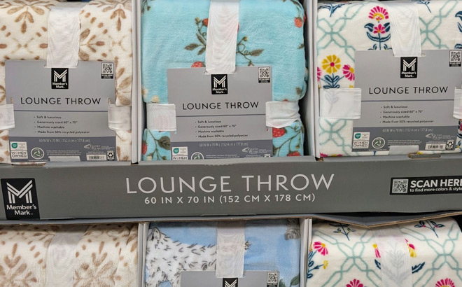 Members Mark Spring Lounge Throws