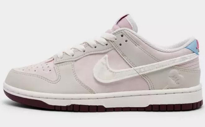New Nike Valentines Day Dunks New Nike Valentines Day Dunks