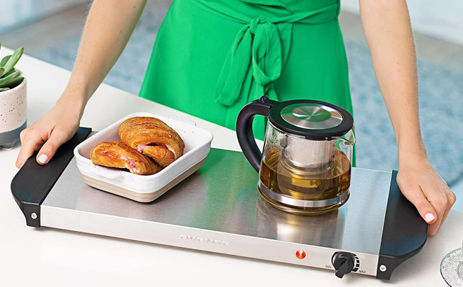 OVENTE Electric Warming Tray with Adjustable Temperature Control