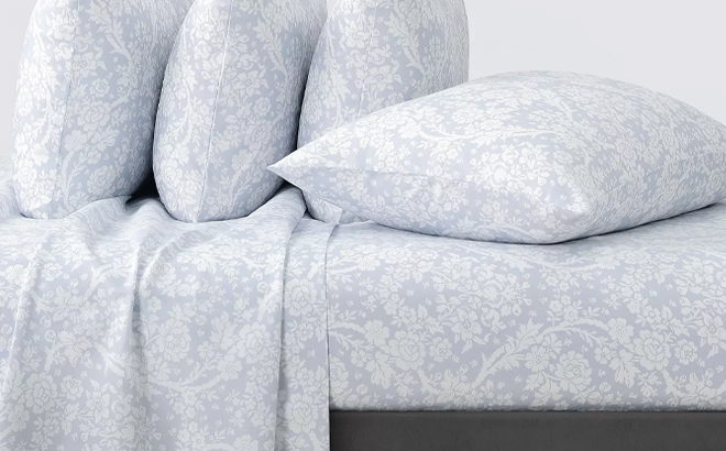 Fairfield Square Collection Microfiber Extra Deep 4 Piece Sheet Set