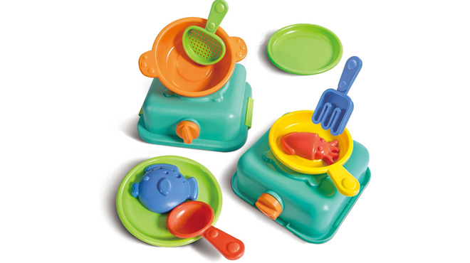 Hape Sandy Beach Cooking Play Set Toy Hape Sandy Beach Cooking Play Set Toy
