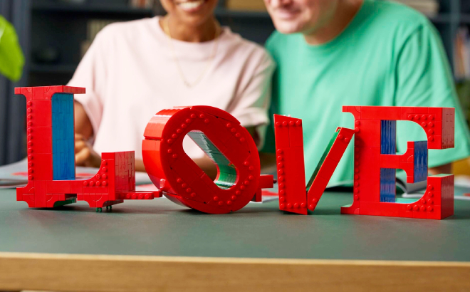 LEGO Art Love Collectible Building Set LEGO Art Love Collectible Building Set