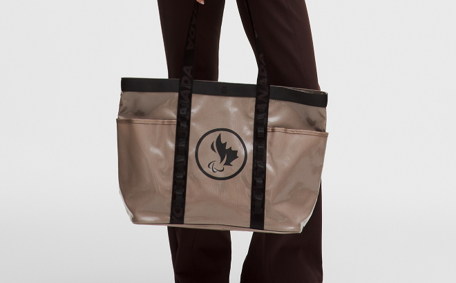 Lululemon Team Canada Ripstop Cinch Closure Tote Bag 20L 1 Lululemon Team Canada Ripstop Cinch Closure Tote Bag 20L 1