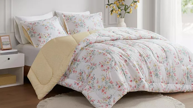 Macys Charlotte Reversible 3 Pc Comforter Sets