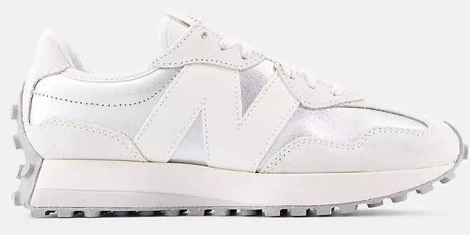 New Balance 327 Womens Shoe in White