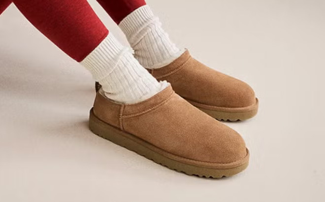 UGG Womens Micro Boots
