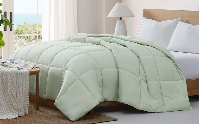 CC California Soft Microfiber Comforter