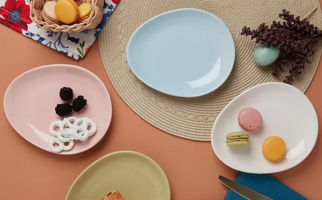 Easter Egg Shaped Plate Set Easter Egg Shaped Plate Set