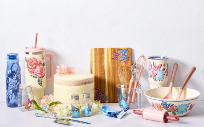 New Dolly Parton Kitchen Collection