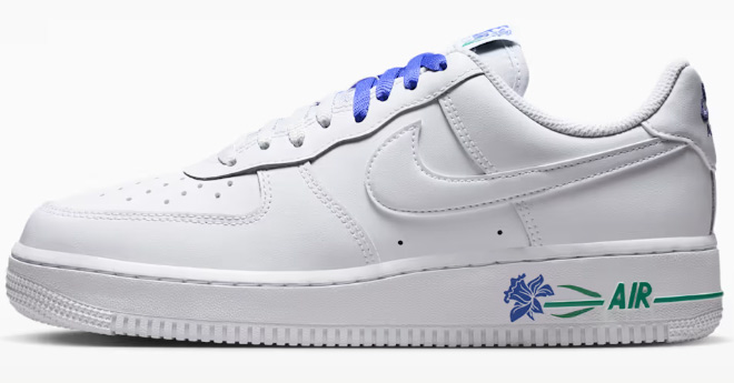 Nike Air Force 1 07 SE Shoes with Blue Detais