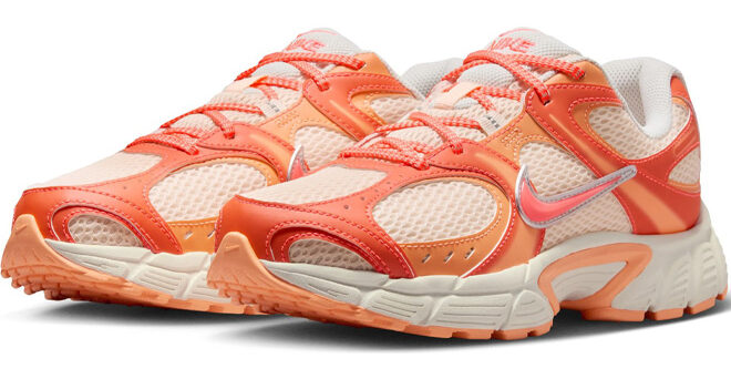 Nike V5 RNR Sneakers