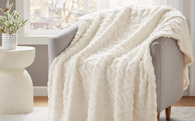 Premier Comfort Cozy Cable Throw Premier Comfort Cozy Cable Throw