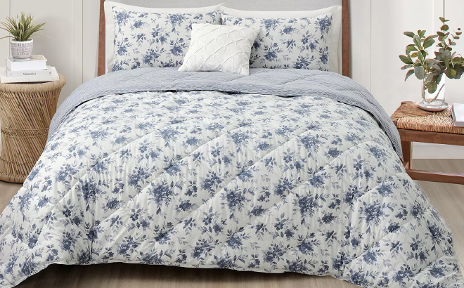 Splendid Layla Floral Print 4 Piece Comforter Set