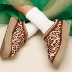 UGG Womens Tazz Plains Slippers 1