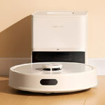 roborock Q7 M5 Robot Vacuum and Mop on the Ground