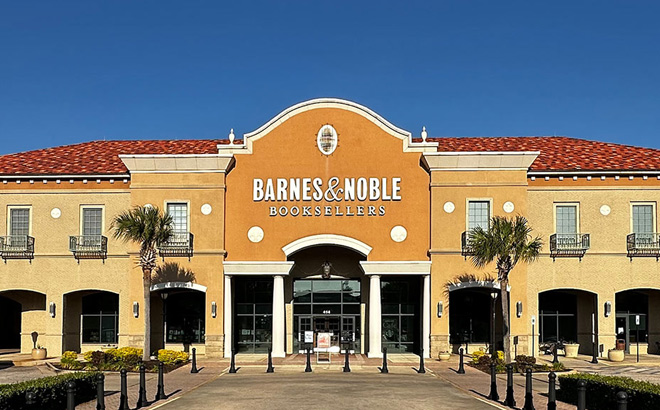 Barnes Noble Storefront
