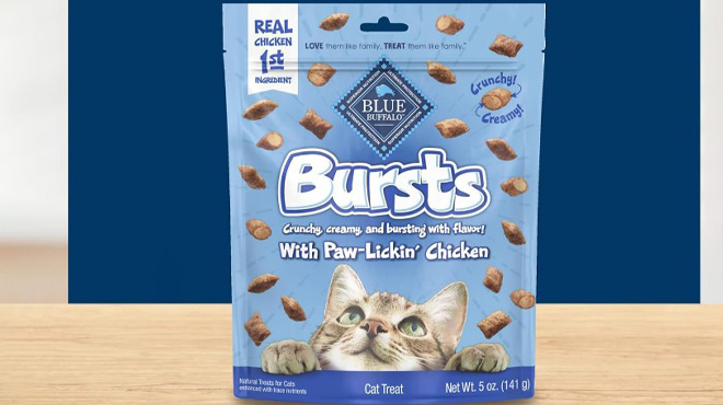 Blue Buffalo Bursts Chicken Crunchy Creamy Cat Treats Blue Buffalo Bursts Chicken Crunchy Creamy Cat Treats