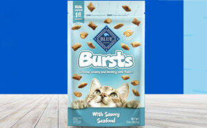 Blue Buffalo Bursts Crunchy Creamy Cat Treats