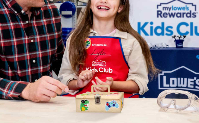 DIY Toy Box Workshop at Lowes