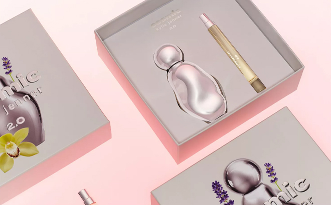 Kylie Cosmetics 2 Piece Cosmic Kylie Jenner Eau de Parfum Gift Set