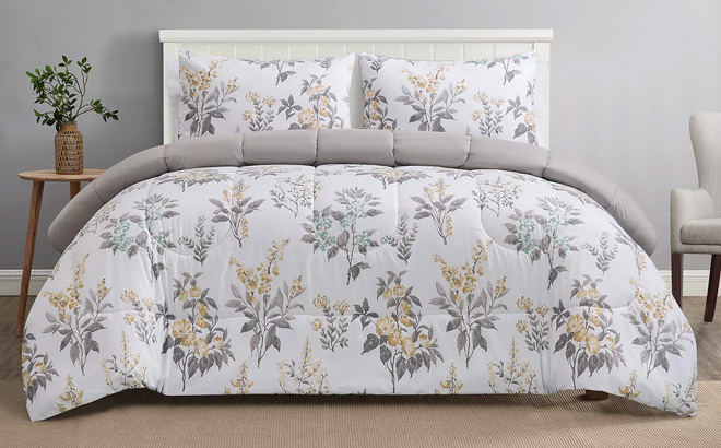 Macys Rosenne Reversible 3 Piece Comforter Set