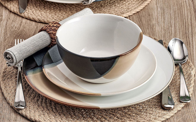 12 Piece Dinnerware Set