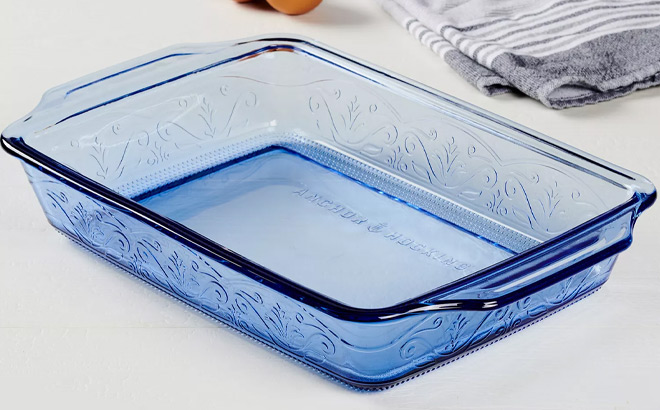 Anchor Hocking 3 Quart Laurel Embossed Baking Dish