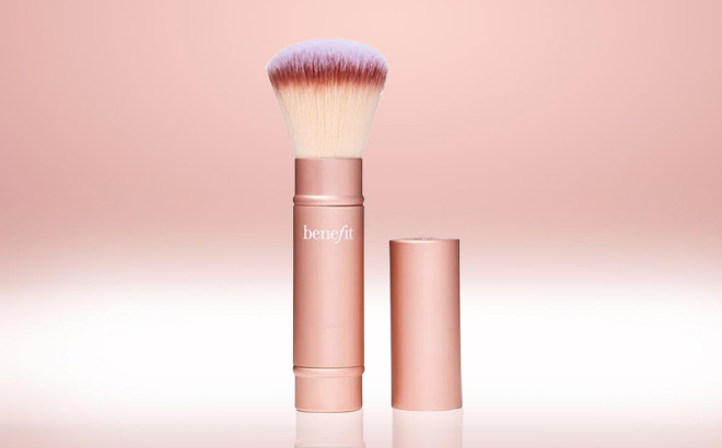 Benefit Cosmetics Multitasking Retactable Cheek Brush Benefit Cosmetics Multitasking Retactable Cheek Brush
