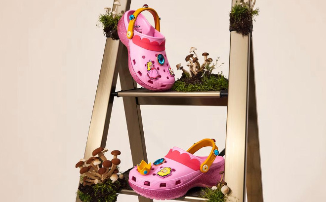Crocs x Super Mario Princess Peach Classic Platform Clog Crocs x Super Mario Princess Peach Classic Platform Clog