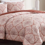 Faymont Medallion Comforter Set