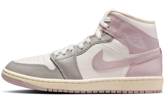 Nike Jordan Air Jordan 1 Mid Sneakers Nike Jordan Air Jordan 1 Mid Sneakers