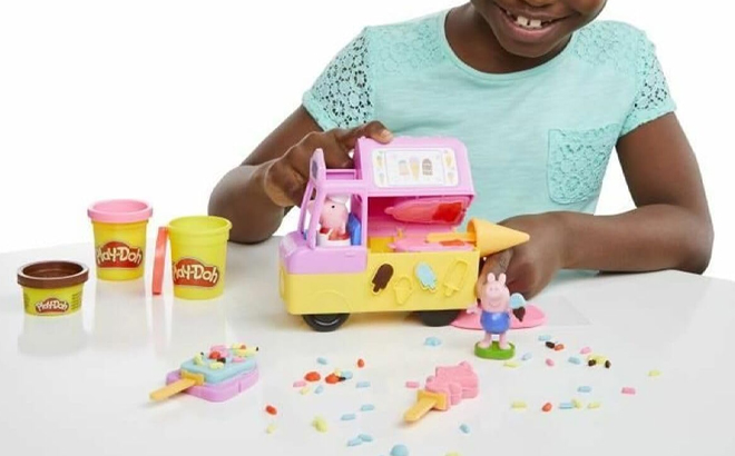 Play Doh Peppas Ice Cream Playset with Ice Cream Truck Play Doh Peppas Ice Cream Playset with Ice Cream Truck