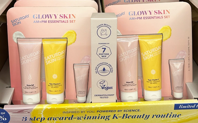 Saturday Skin Glowy Skin AM PM Essentials Set