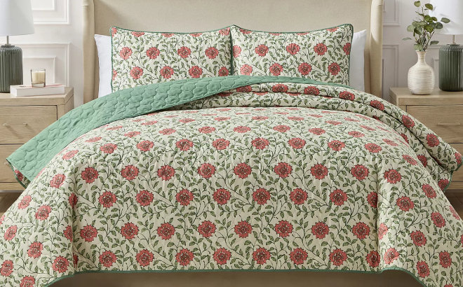 Seventh Studio Ezza Floral 3 Piece Quilt Set 1 Seventh Studio Ezza Floral 3 Piece Quilt Set 1