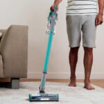 Shark Pet Pro Cordless Stick Vacuum with PowerFins Brushroll