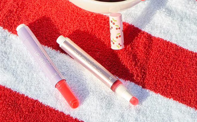 Tarte Cherry Crush Juicy Lip on the Towel
