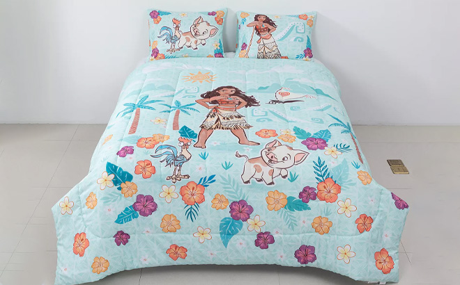 The Big One Disneys Moana Comforter Set