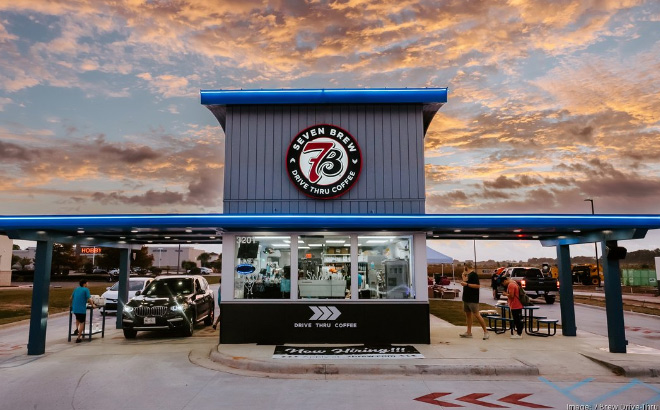 7 Brew Drive Thru Night 7 Brew Drive Thru Night