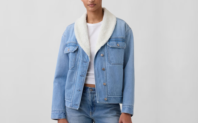A Woman Wearing GAP Sherpa Lined Shawl Denim Jacket A Woman Wearing GAP Sherpa Lined Shawl Denim Jacket