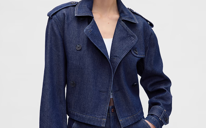 A Woman Wearing GAP UltraSoft Denim Crop Trench Jacket A Woman Wearing GAP UltraSoft Denim Crop Trench Jacket