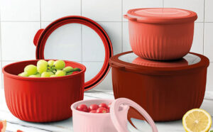 Art Cook 8 Piece Plastic Mixing Bowl Set in Red Color