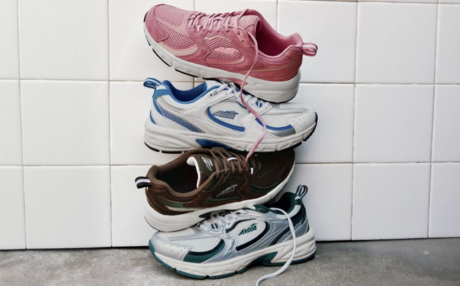 Avia Womens 5000 Performance Sneakers in Multiple Colors