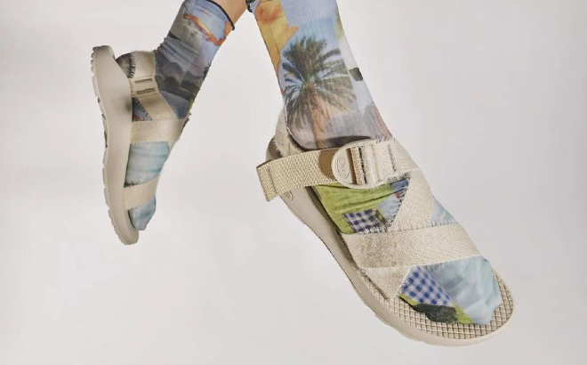 Chaco Womens Mega Z Wide Strap Classic Fuzzy Sandals